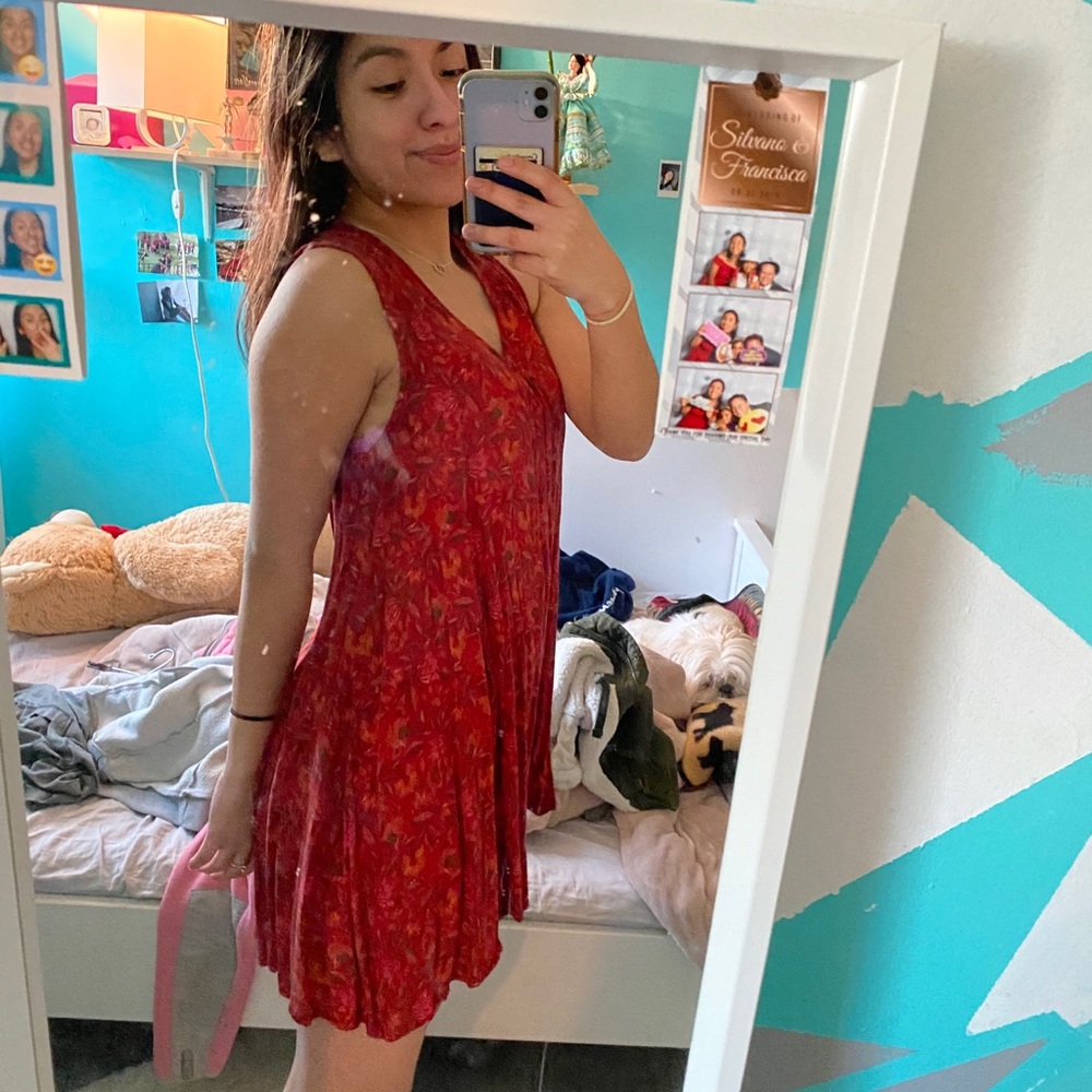 Dress - Picture 2 of 2